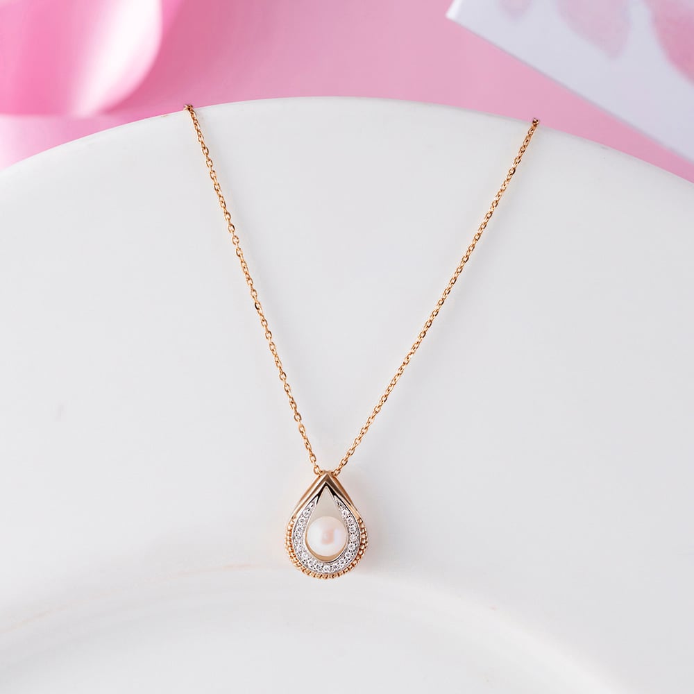 Soft Lustrous Pearl & Diamond Pendant