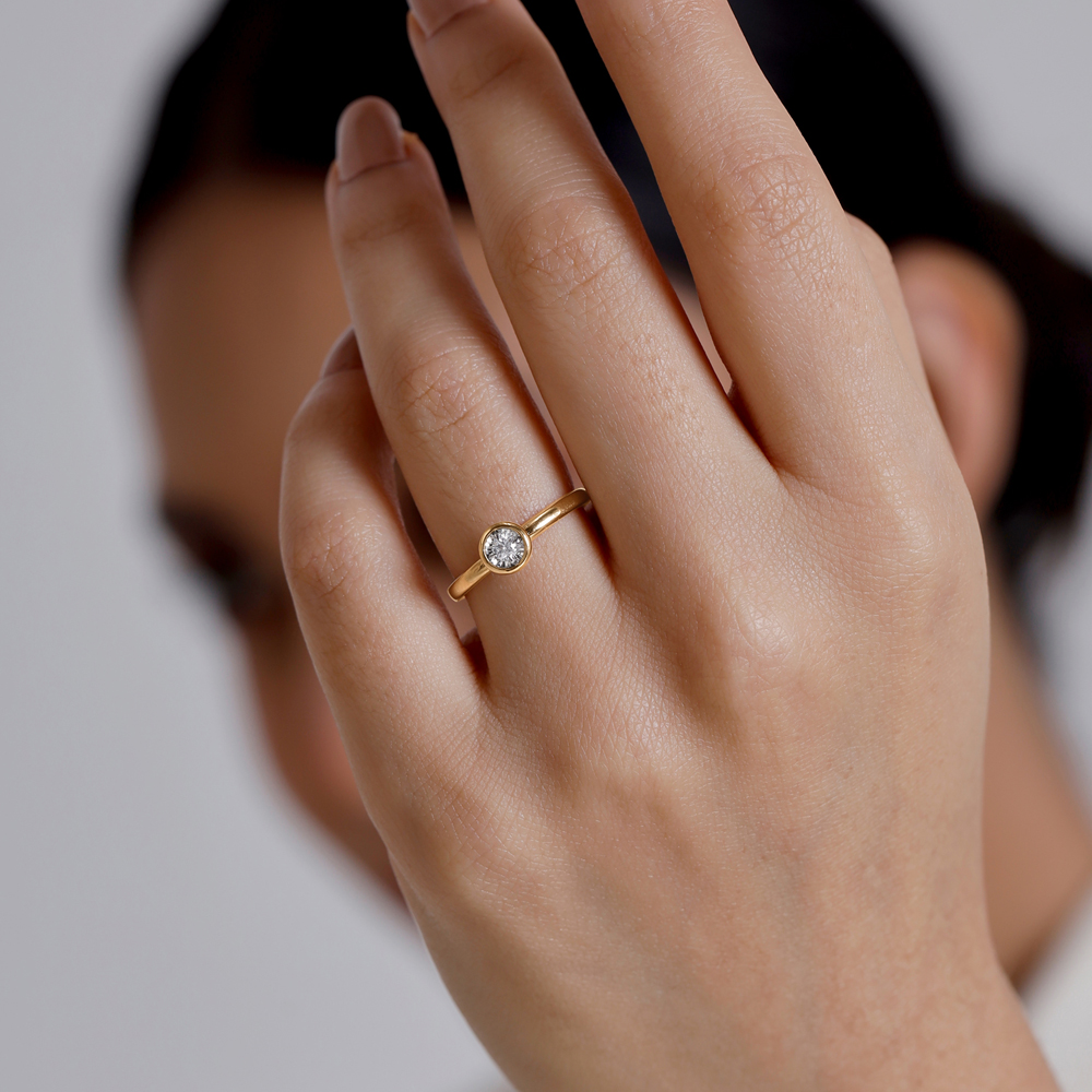 Elegant Radiant Diamond Ring,,hi-res thumbnail 2