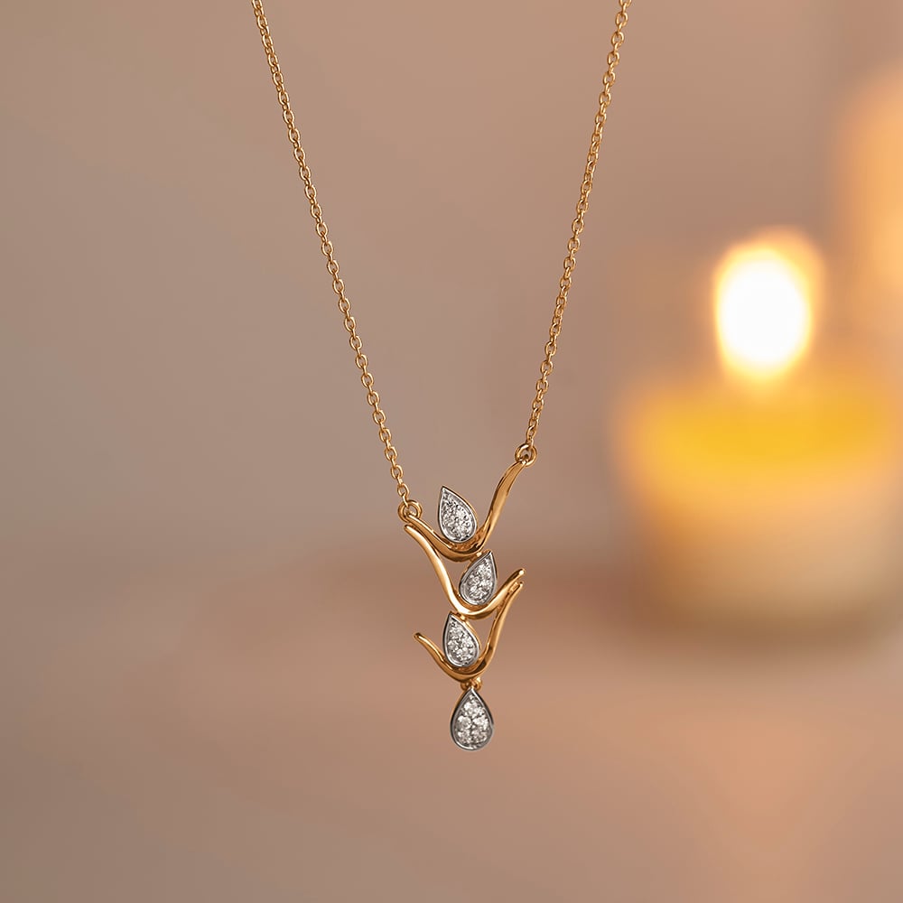 Flickering Flame Diamond Necklace