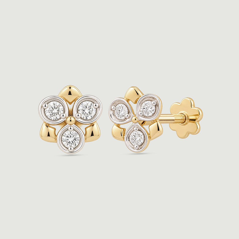 Glowing Triad Diamond Nose Pin,,hi-res thumbnail 5
