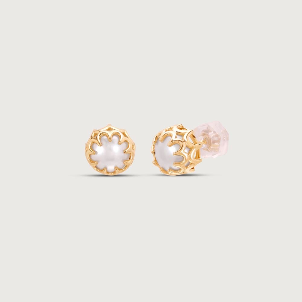 Arch Glow Pearl Stud Earrings,,hi-res thumbnail 4