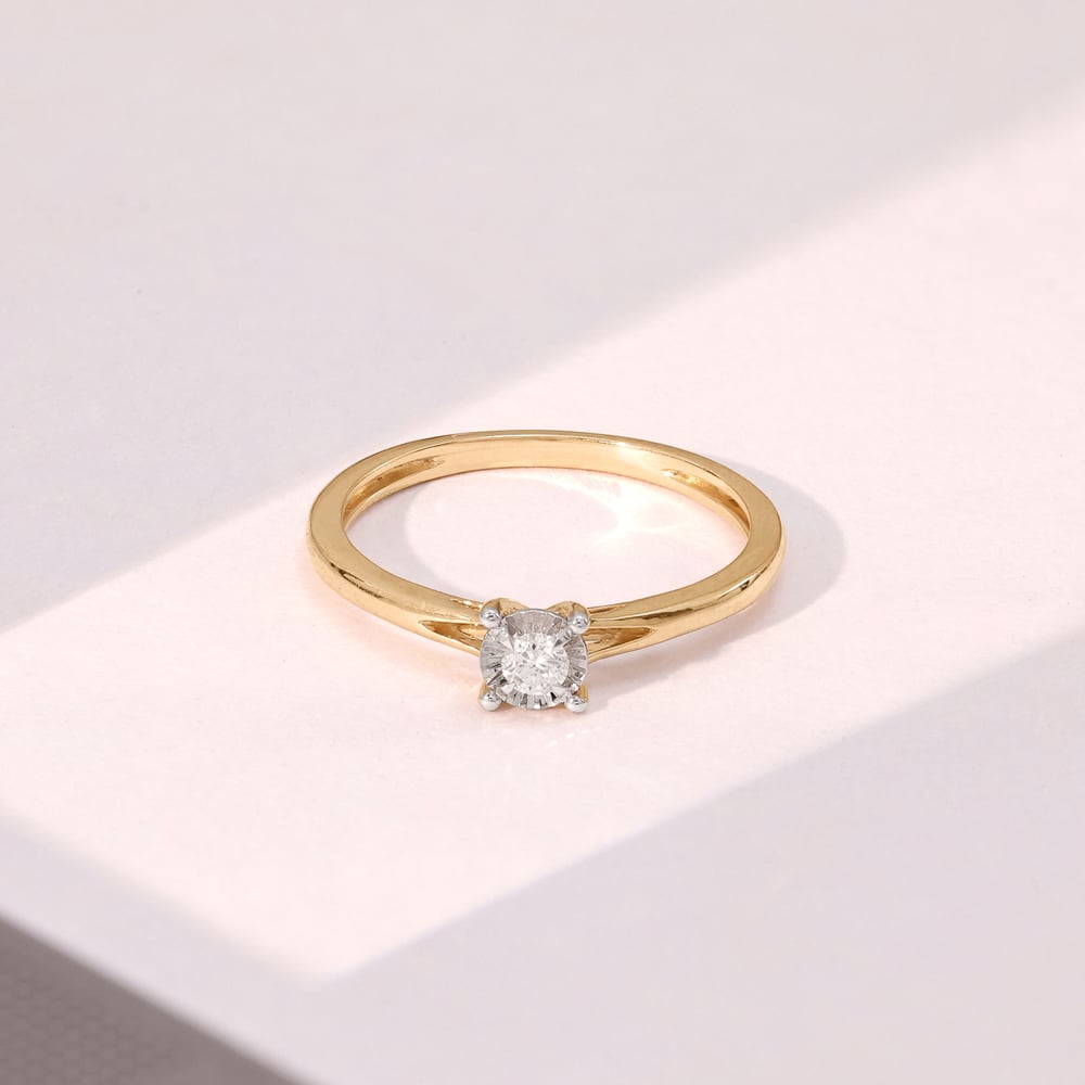 Classic Poised Diamond Ring