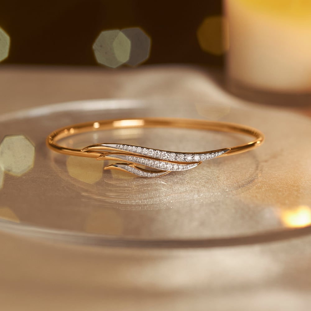 Fluid Wavelike Diamond Bangle