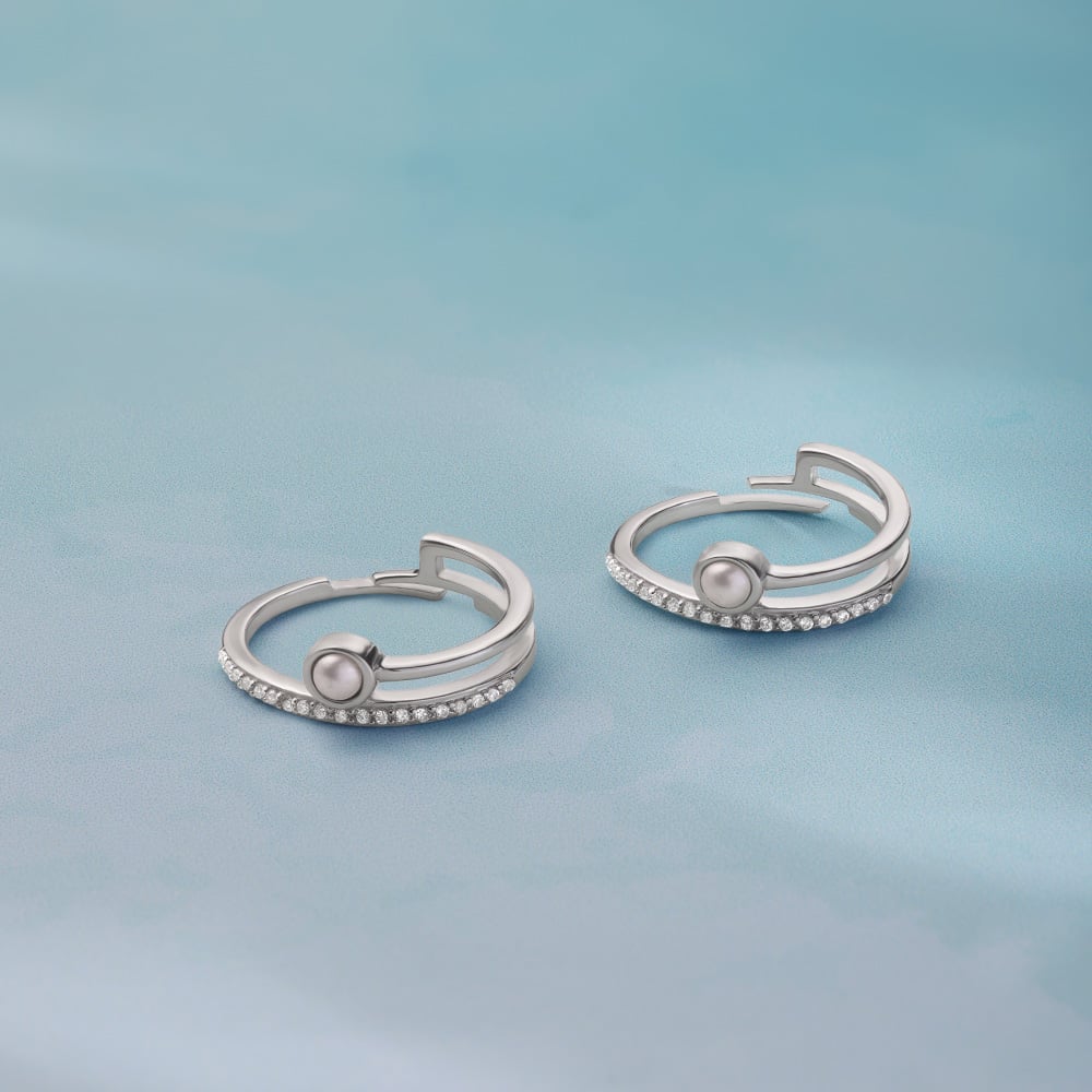 Radiant Arc Silver Toe Ring