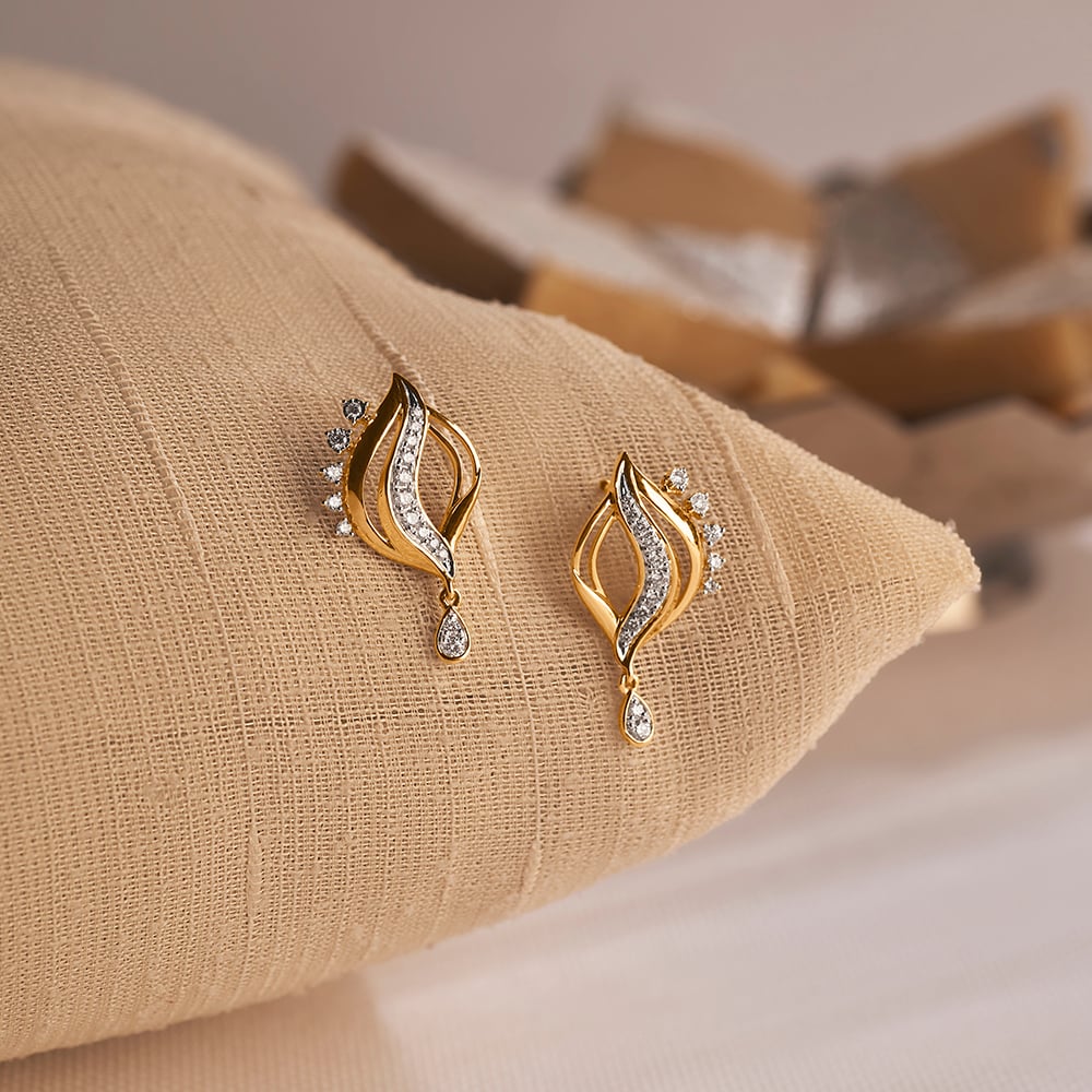 Rippled Glow Diamond Drop Earrings