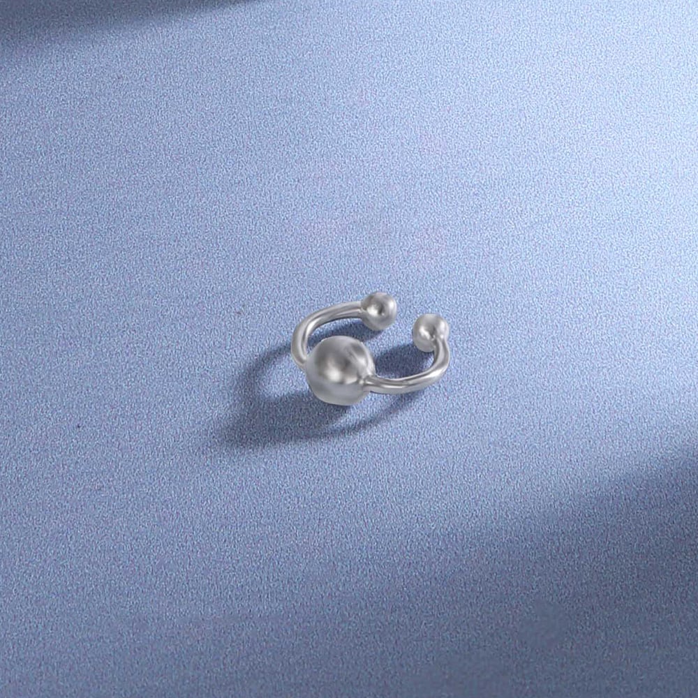 Chic Orb Silver Septum Ring