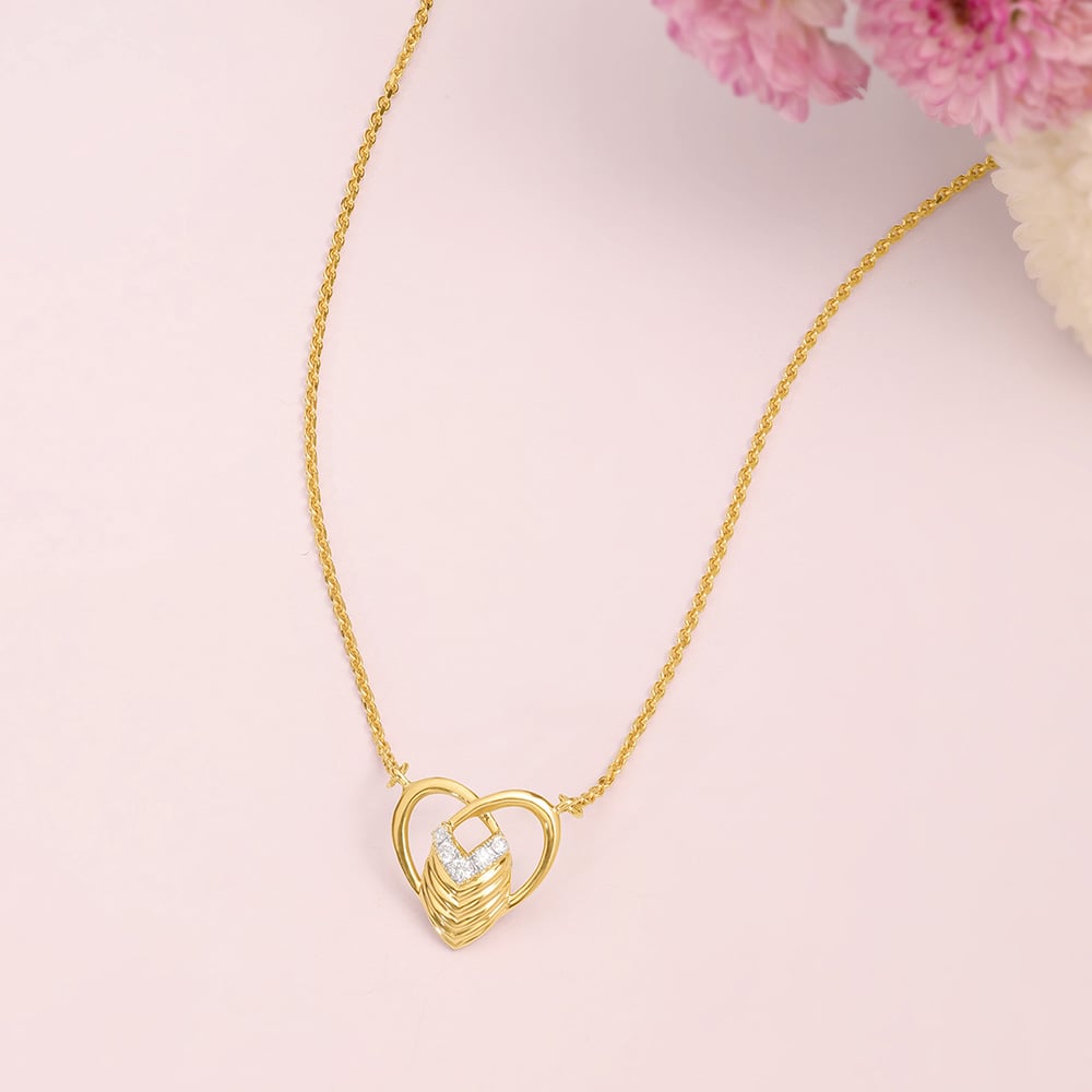 Sweet Buzz Diamond Necklace