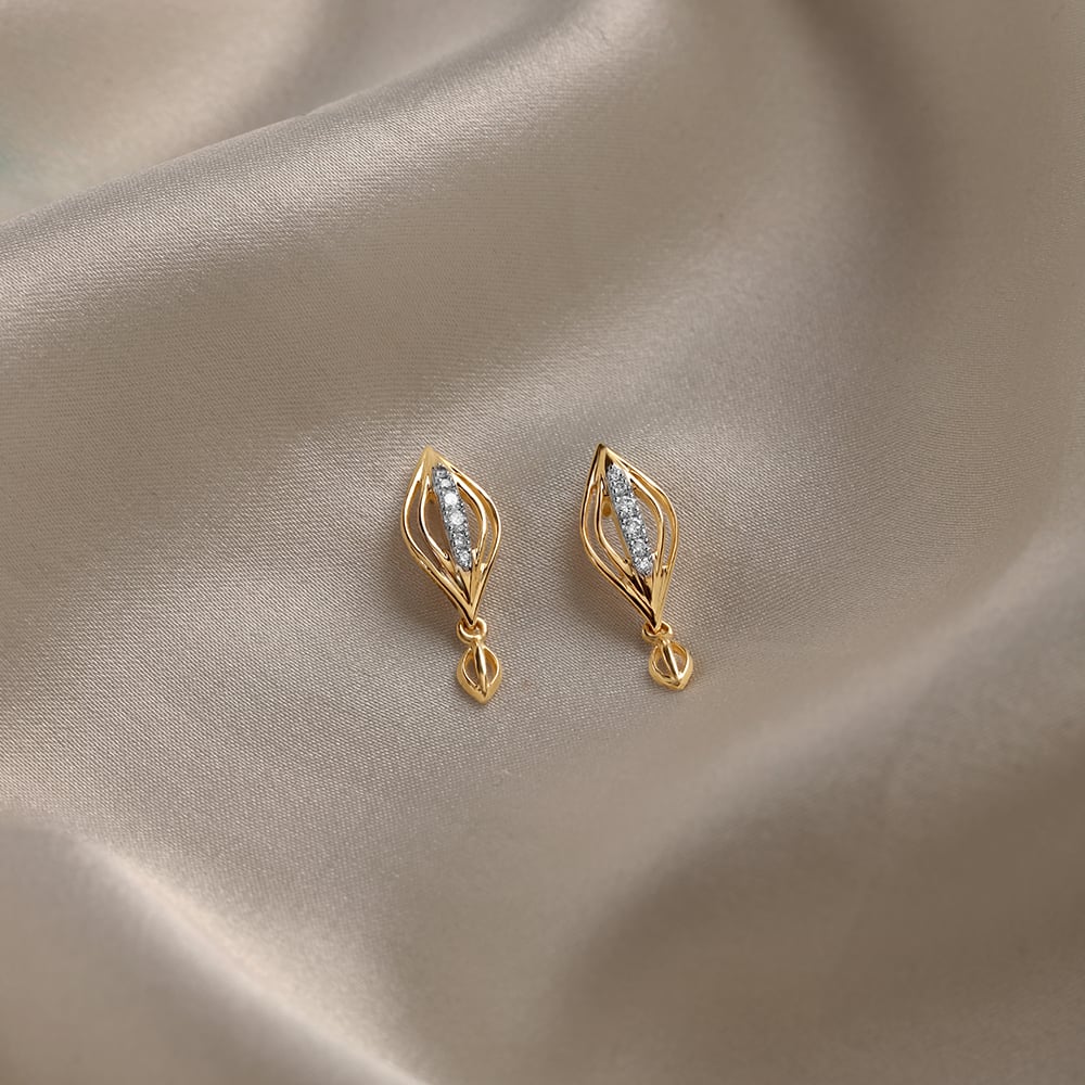 Breezy Elegance 14 Kt Gold & Diamond Drop Earrings