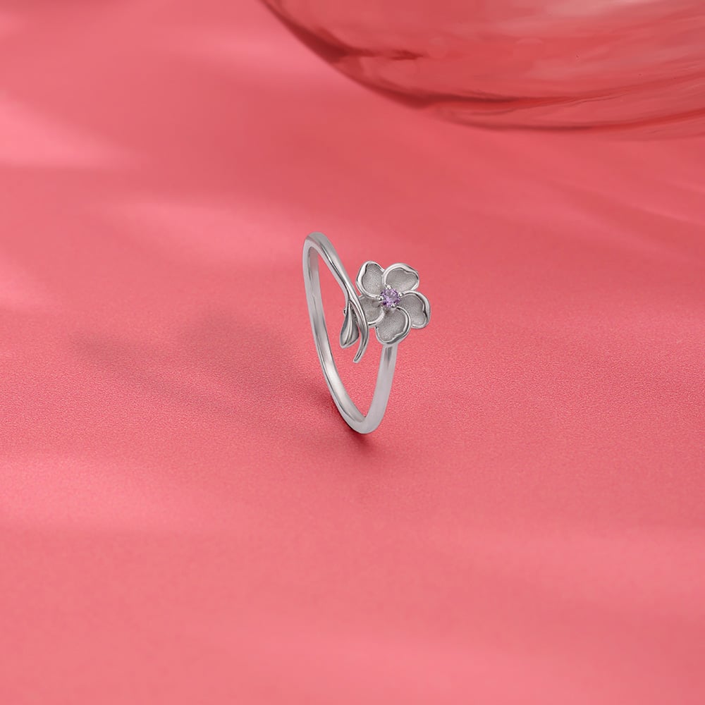 Graceful Leaf Silver Ring