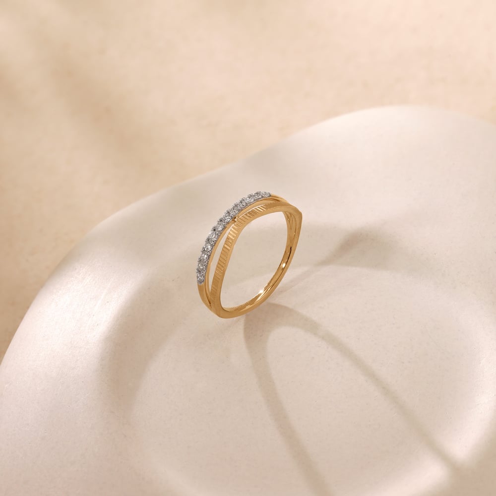 Flowing Linear Diamond Ring