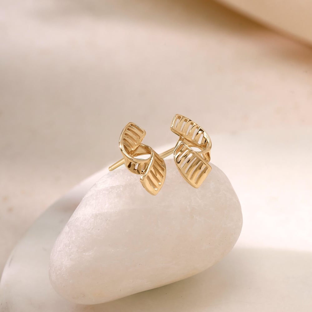 Twisted Rhythm Gold Stud Earrings