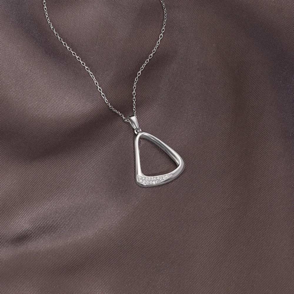 Refined Curve Silver Necklace