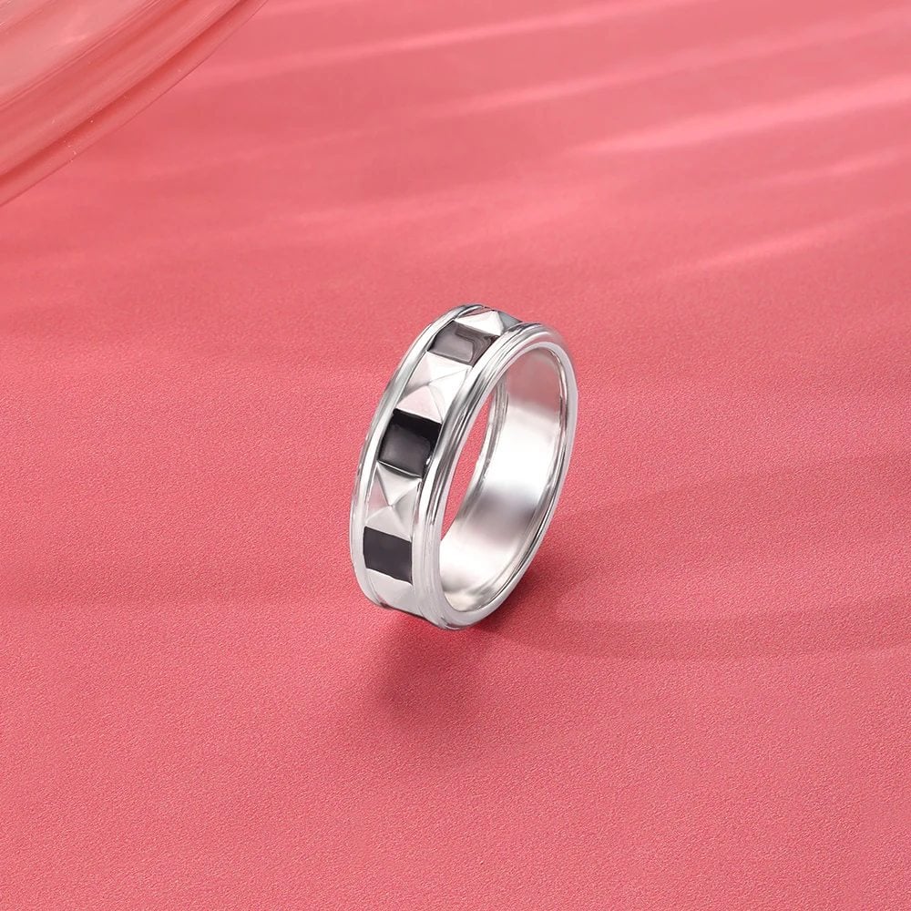 Bold Facet Silver Ring