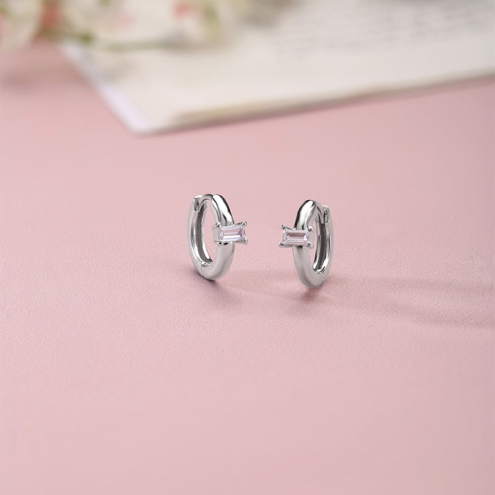 Sleek Glimmer Silver Earrings