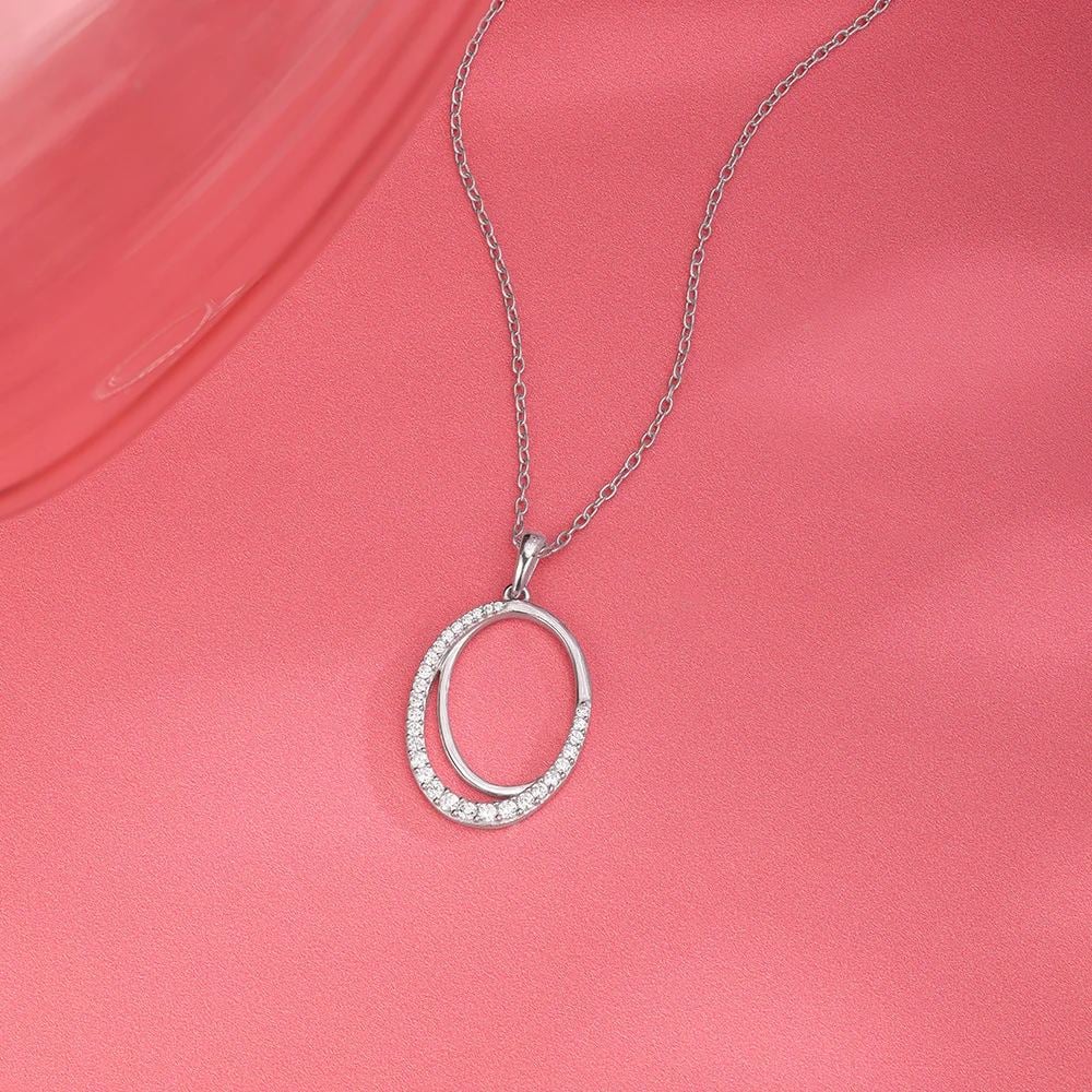 Classic Oval Silver Necklace