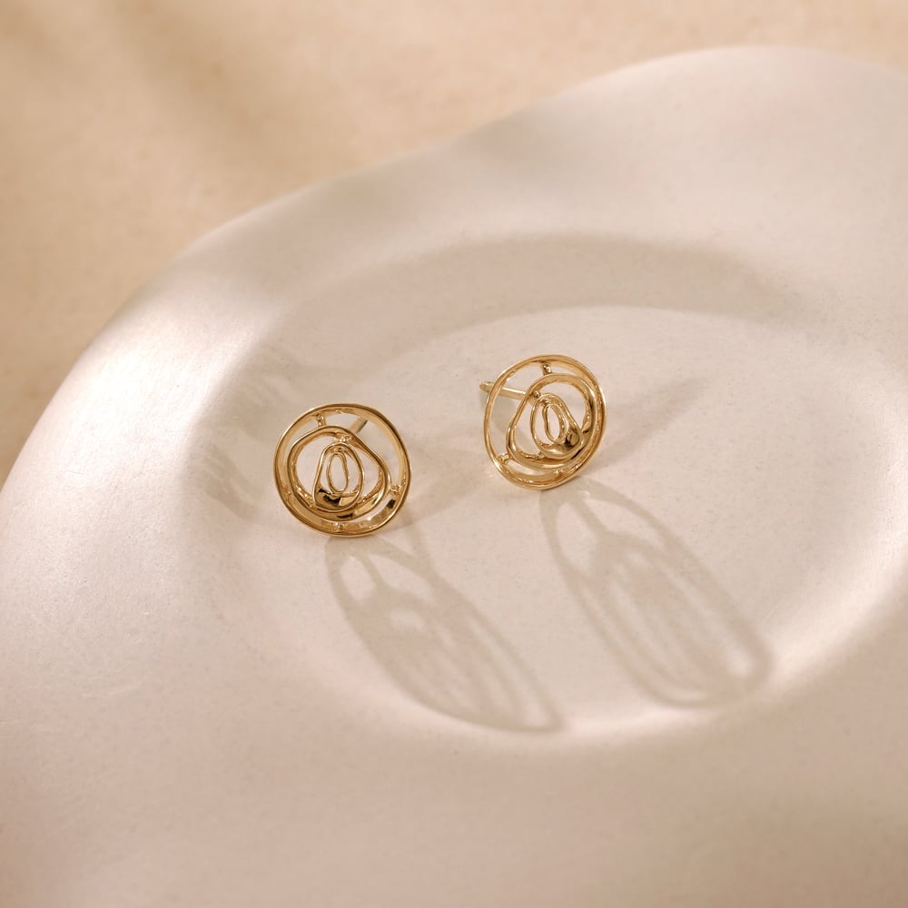 Serene Ripple Gold Stud Earrings