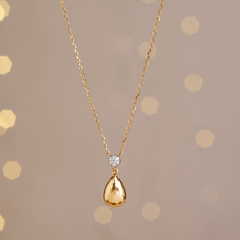 Luminous Textured Diamond Drop Necklace