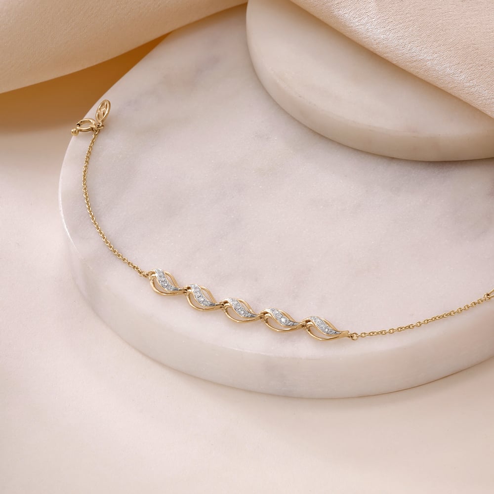 Fluid Flame Diamond Bracelet