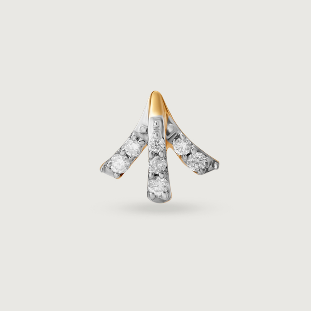 Stellar Elegance 14KT Diamond Nose Pin,,hi-res thumbnail 2