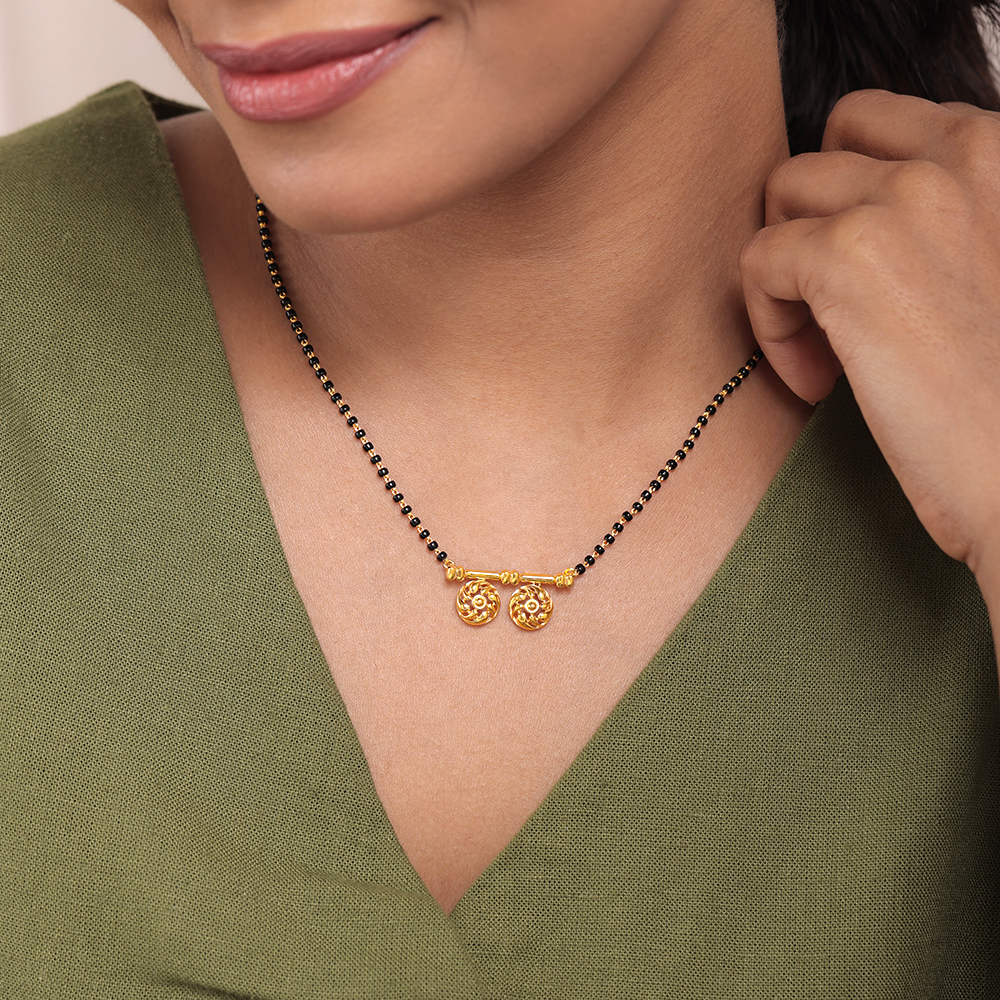 Spiral Splendour 22 Kt Gold Vati Mangalsutra,,hi-res thumbnail 2