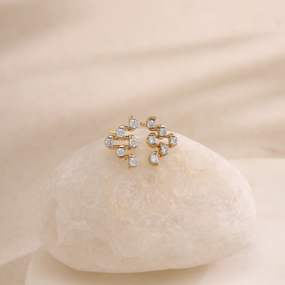 Linked Balance Diamond Stud Earrings