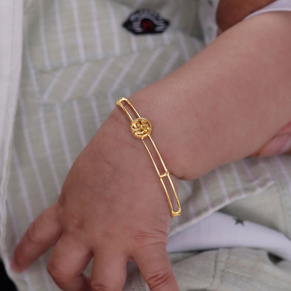 Om Aura Gold Bangle,,hi-res thumbnail 2